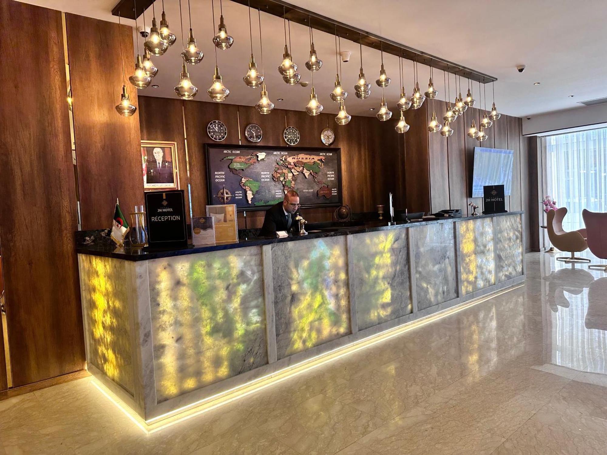2H Hotel 오랑 외부 사진
