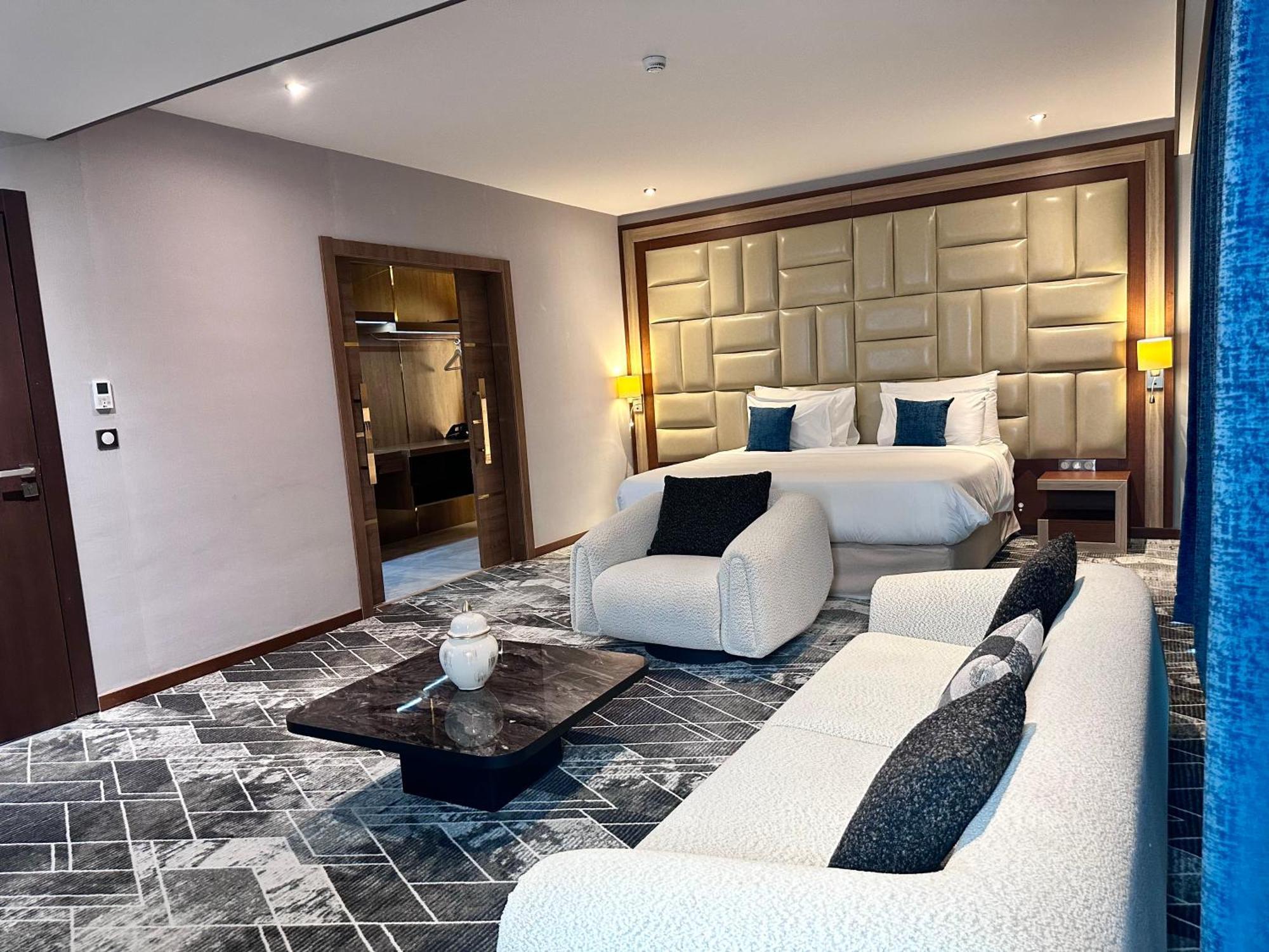 2H Hotel 오랑 외부 사진