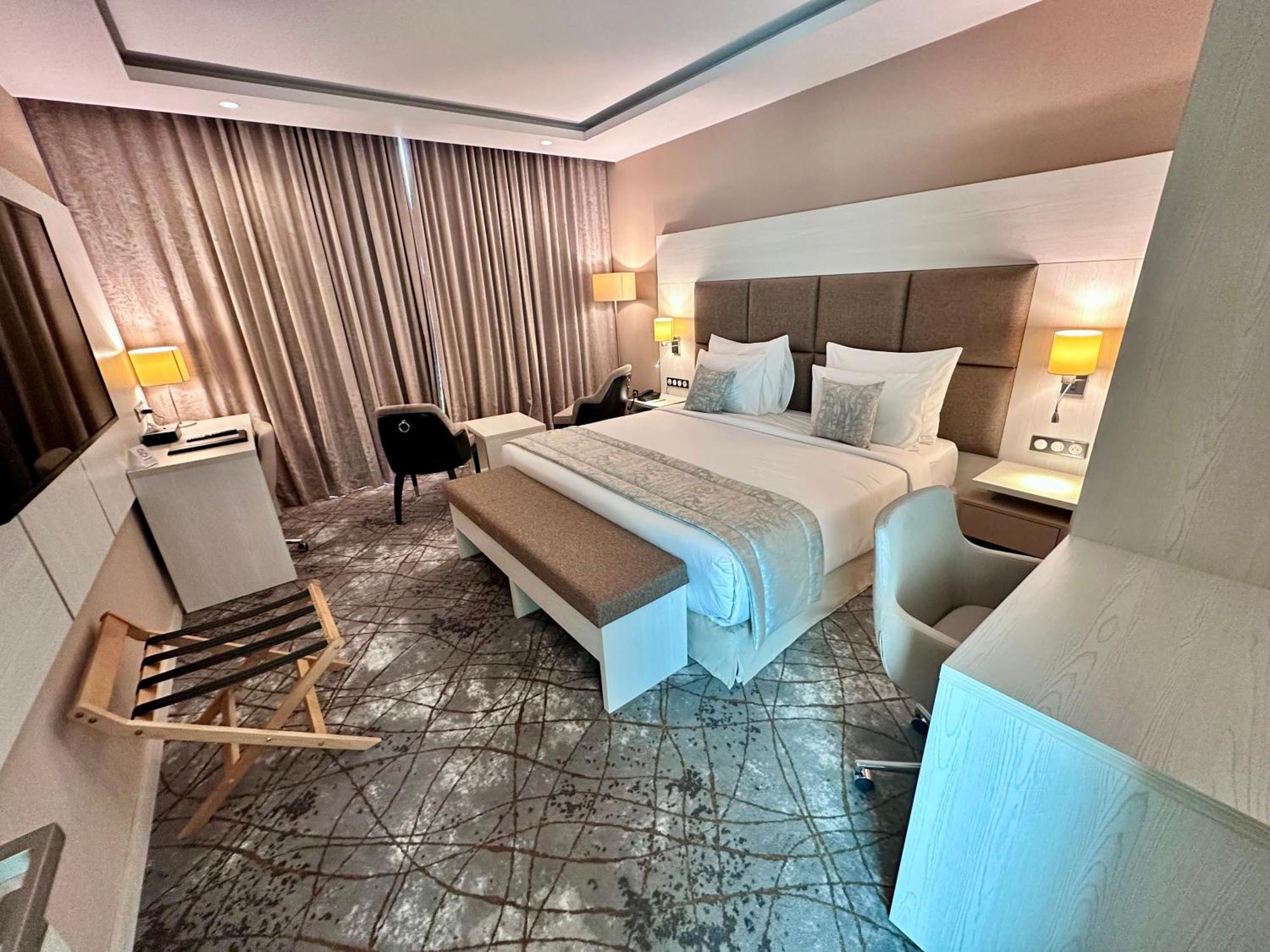 2H Hotel 오랑 외부 사진