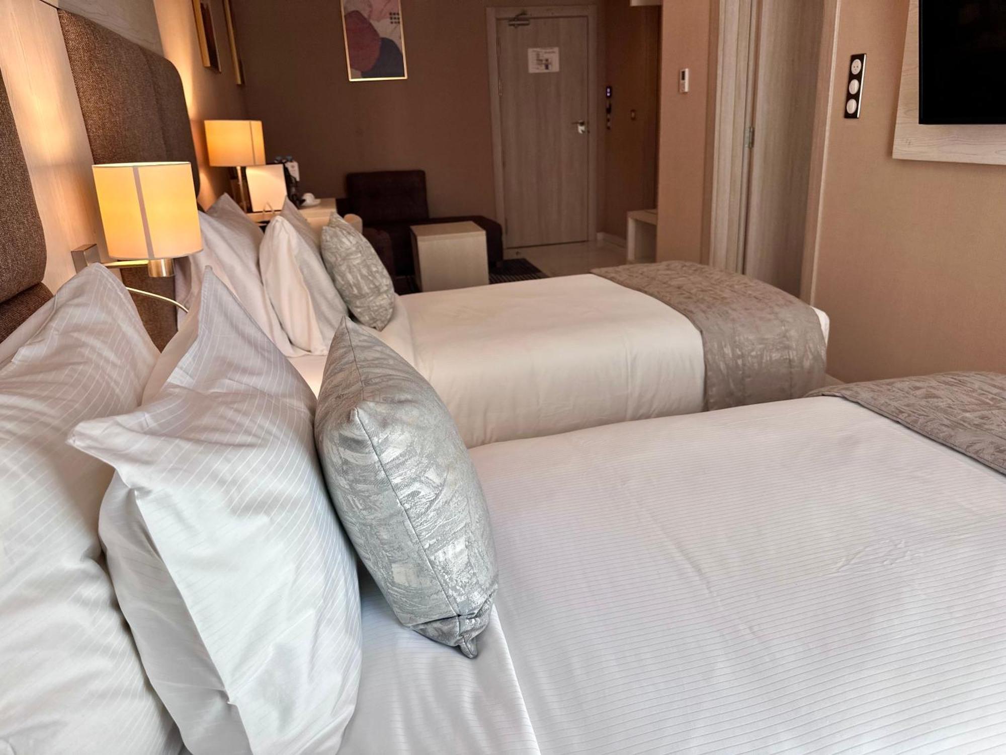 2H Hotel 오랑 외부 사진
